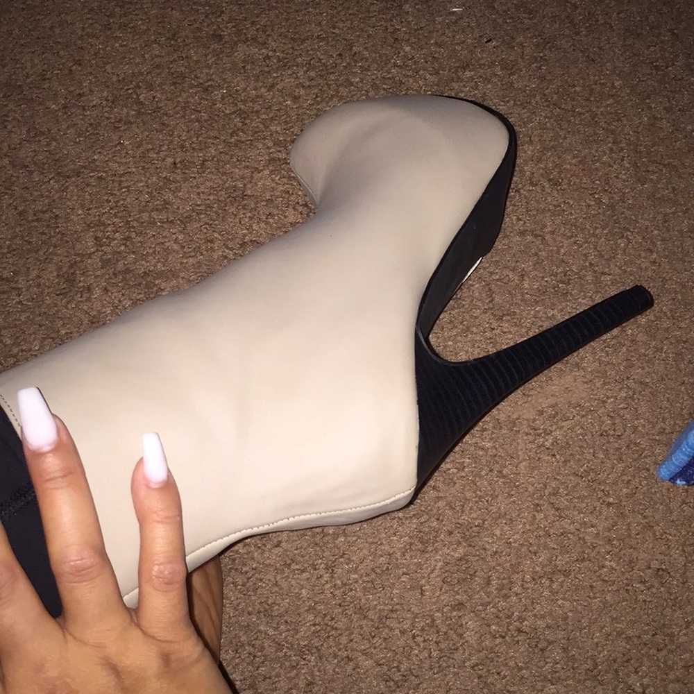 Dolce Booties - Picture 2 of 3